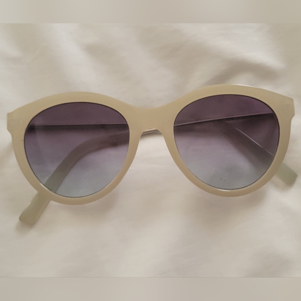 🌸4/$10 Sunglasses